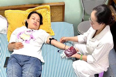 Nữ điều dưỡng hiến máu cứu sản phụ chửa ngoài tử cung vỡ