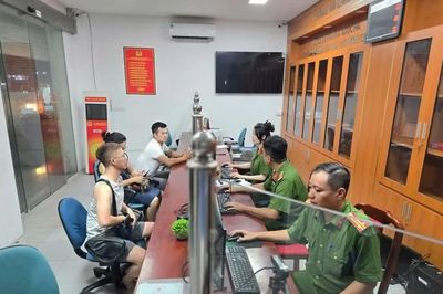 Đêm chưa tắt đèn ở Công an phường Ngọc Hà