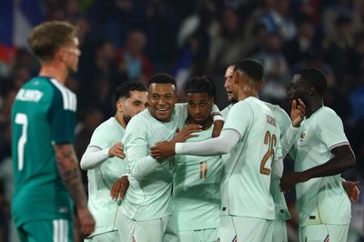 Olise lập hat-trick, Pháp thắng cách biệt Bắc Ireland