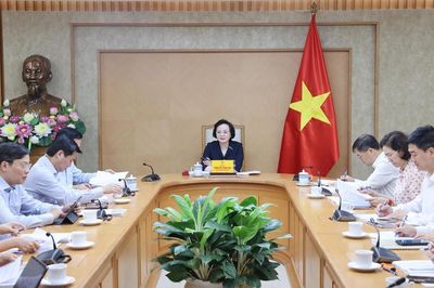 Phó Thủ tướng Phạm Thị Thanh Trà làm việc về Đề án thành lập thành phố Quảng Ninh