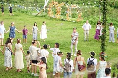 Midsummer: Sắc màu lễ hội mùa hè Thụy Điển giữa lòng Hà Nội