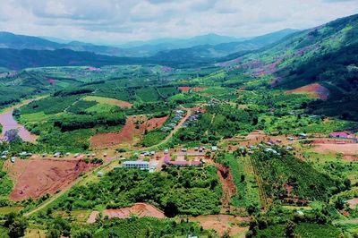 Cần thiết sửa đổi chính sách cho cán bộ công tác ở vùng đặc biệt khó khăn