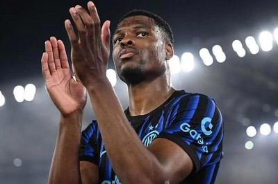 Real Madrid: Perez khẳng định quyền lực tuyệt đối