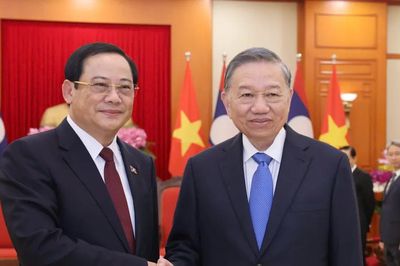Tạo xung lực mới cho quan hệ song phương Việt Nam - Lào