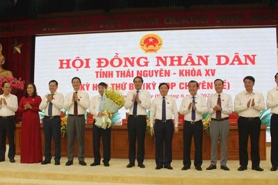 Ông Trần Văn Hậu giữ chức Phó Chủ tịch UBND tỉnh Thái Nguyên