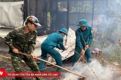 Hỗ trợ gia đình hộ nghèo sau vụ hỏa hoạn