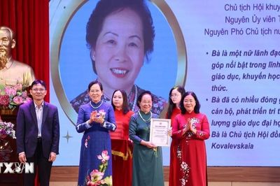 Tôn vinh những đóng góp to lớn của đội ngũ nữ trí thức Việt Nam