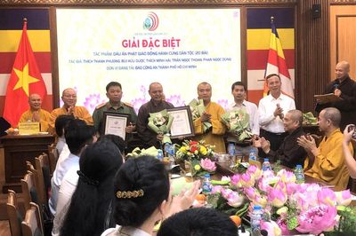 Tác phẩm 'Dấu ấn Phật giáo đồng hành cùng dân tộc' đạt giải đặc biệt Giải báo chí Phật giáo