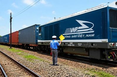 Lần đầu tiên tàu container chạy thẳng từ Trung Quốc đến Đồng Nai: Mở thêm hành lang logistics xuyên biên giới