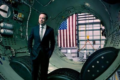 Elon Musk âm thầm đưa SpaceX tiến sâu vào 'cỗ máy chiến tranh' của Lầu Năm Góc ra sao?