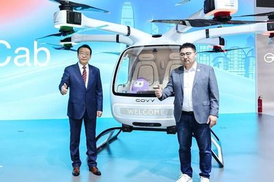 Ô tô bay Trung Quốc hoạt động liên tục 48 phút, vượt biển 22 km nhờ công nghệ mới