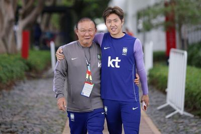 Người hâm mộ phản ứng khi HLV Park Hang Seo đã đến World Cup 2026