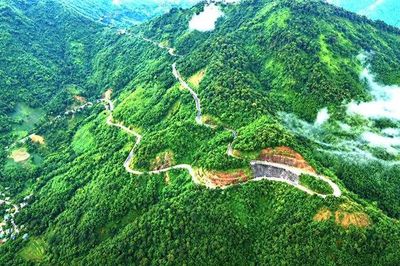 Khám phá du lịch miền biên viễn