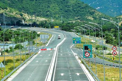 Bộ Xây dựng đề xuất cơ chế đặc thù đầu tư mở rộng cao tốc Bắc - Nam