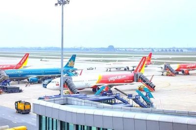 Nhiều chuyến bay bị ảnh hưởng do UAV