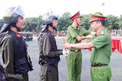 Bế giảng khóa huấn luyện công dân thực hiện nghĩa vụ tham gia Công an nhân dân năm 2026