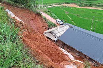 Xã Púng Luông khẩn trương di dời các hộ dân bị ảnh hưởng do thiên tai