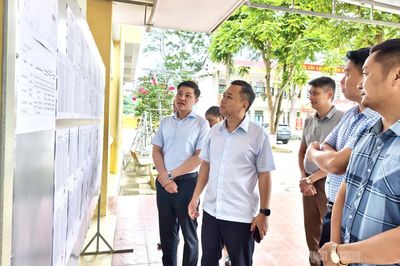 Phó Chủ tịch UBND tỉnh Đỗ Hùng Đức kiểm tra công tác chuẩn bị Kỳ thi tốt nghiệp THPT tại Quản Bạ