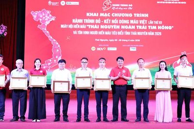 'Hành trình đỏ - kết nối dòng máu Việt' lần thứ XII