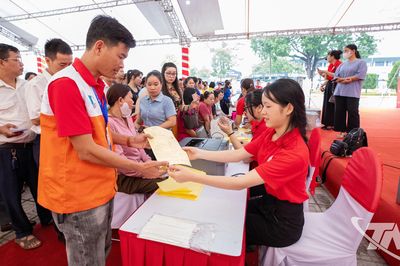 Thái Nguyên: Hàng nghìn người tham gia Ngày hội hiến máu