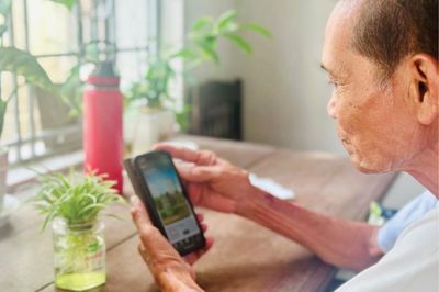 Lương hưu tăng, niềm vui lan tỏa đến từng con ngõ