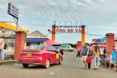 Cà Mau ban hành quy định mức giá trần dịch vụ ra, vào bến xe ô tô