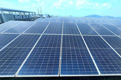 Lắp điện mặt trời mái nhà có thể được bán 100% điện dư lên lưới