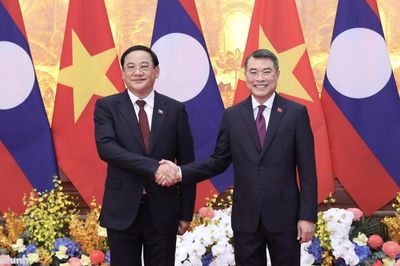 Việt Nam - Lào củng cố quan hệ hợp tác đặc biệt