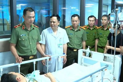 Trung tá Công an bị thương khi khống chế tội phạm về ma túy