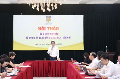 Mở rộng tiêu chuẩn được trở thành đấu giá viên