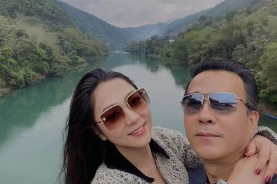 Chuyện tình 'sớm nở tối tàn' của người đẹp Việt và chồng lớn tuổi: Sự thật phía sau là gì?