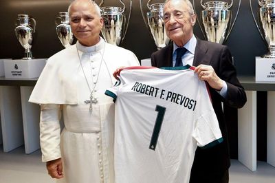 Hơn 70.000 tín hữu chào đón Giáo Hoàng Leo XIV tại Santiago Bernabéu
