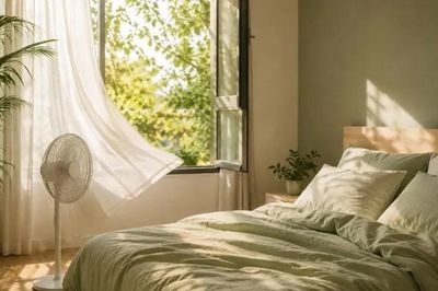 Không cần bật điều hòa cả đêm: 6 cách đơn giản giúp phòng ngủ mát hơn trong những ngày nắng nóng
