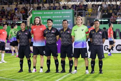 Legend Match 2026: Dàn huyền thoại bóng đá thế giới tạo dấu ấn tại Việt Nam