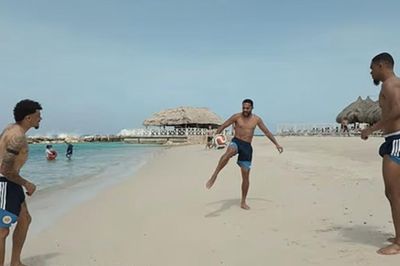 Curacao dự World Cup: 90% cầu thủ sinh ở nước ngoài, tập luyện như đi nghỉ mát