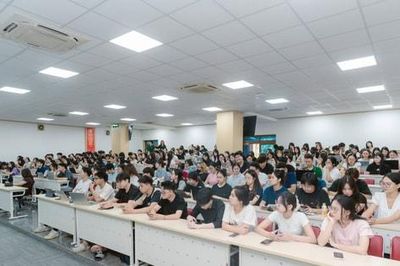 Chuẩn hóa quy trình biên soạn giáo trình các môn học bắt buộc ở bậc đại học