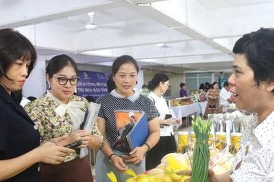 Phường Bạch Mai tổ chức đối thoại, tháo gỡ vướng mắc cho người dân và doanh nghiệp