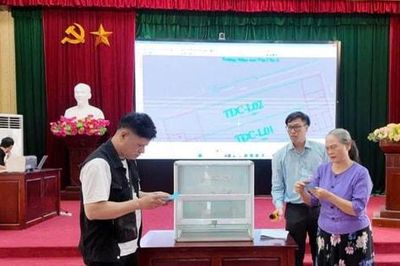 Xã An Khánh tổ chức bốc thăm ô đất tái định cư dự án Đường liên khu vực 8