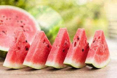 4 lợi ích sức khỏe khi ăn hạt dưa hấu