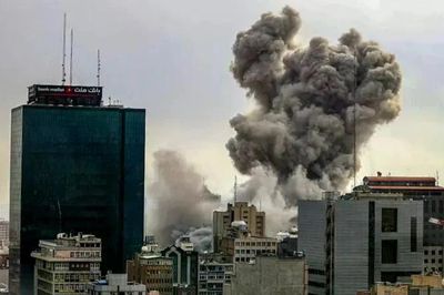 Mỹ tấn công Iran sau vụ Apache bị bắn hạ, Tehran tiếp tục trả đũa