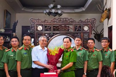 Tri ân, tự hào đóng góp của các thế hệ cán bộ An ninh nhân dân Công an Hà Nội