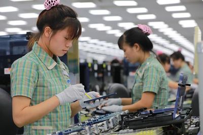 Bộ Nội vụ đề xuất bổ sung ngày nghỉ hưởng nguyên lương vào Bộ luật Lao động