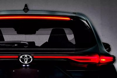 Toyota vẫn quyết đi theo con đường riêng trước làn sóng xe thuần điện