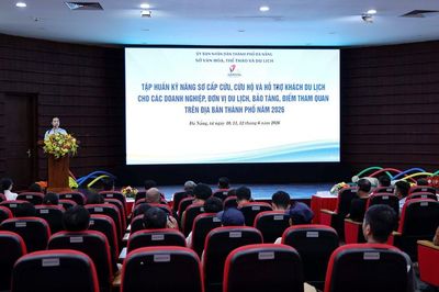 Tập huấn kỹ năng sơ cấp cứu, cứu hộ và hỗ trợ du khách cho lực lượng phục vụ du lịch