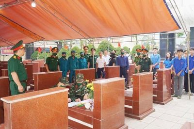 Lấy mẫu ADN, số hóa thông tin hài cốt liệt sĩ tại Nghĩa trang Liệt sĩ xã Mèo Vạc