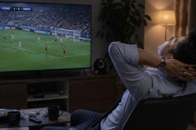 Huế quản chặt cán bộ, rà soát giao dịch nghi cá độ World Cup