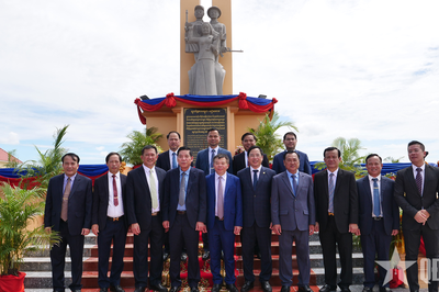 Khánh thành Đài Hữu nghị Việt Nam - Campuchia tại tỉnh Pursat
