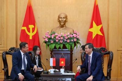 Giám đốc Học viện Chính trị quốc gia Hồ Chí Minh tiếp đoàn Đảng Hành động Nhân dân Singapore và Đảng Mặt trận cách mạng vì một Timor-Leste độc lập