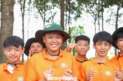 Ngày hè không điện thoại của chiến sĩ 'nhí' Đà Nẵng