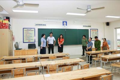 Phòng ngừa nguy cơ gian lận thi THPT bằng thiết bị công nghệ cao và AI